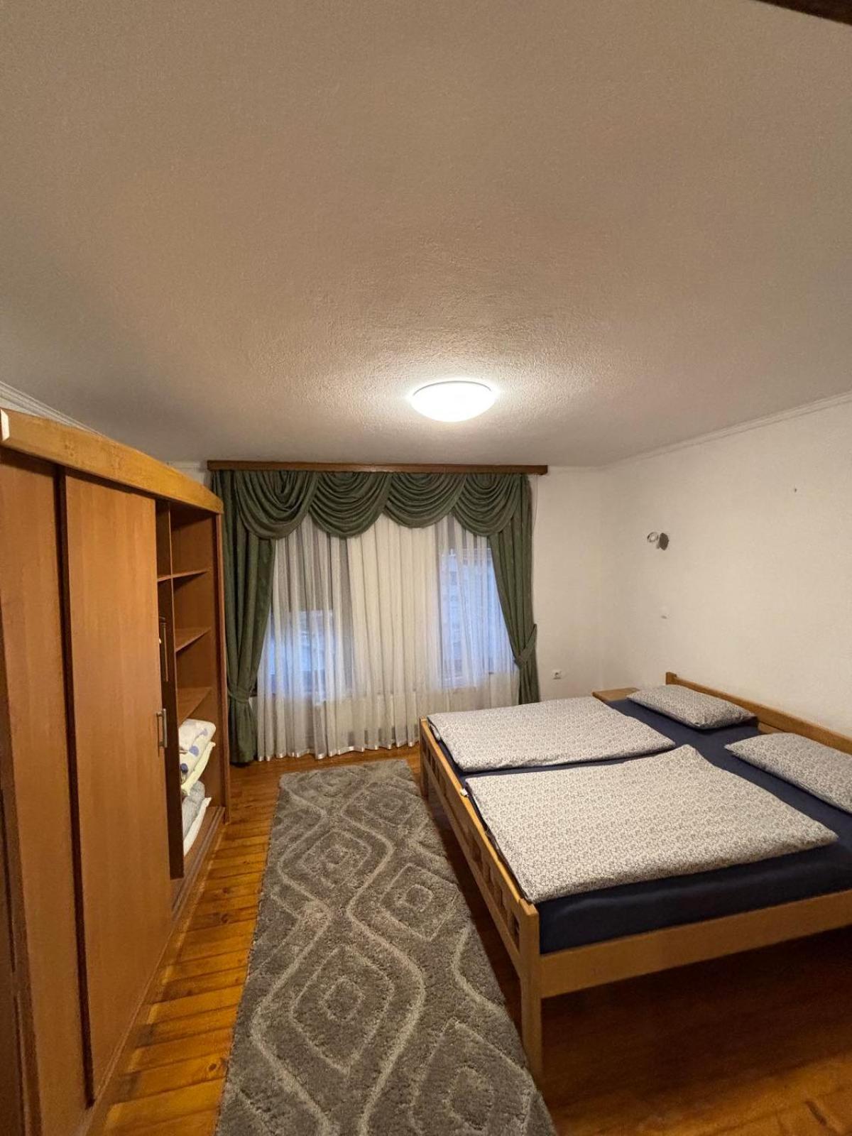 Luni Apartment *